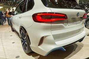 BMW i Hydrogen NEXT Auto mit Wasserstoff-Brennstoffzellen-Antrieb