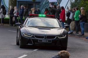 BMW i8 Official Safety Car - Cologne Marathon 2017