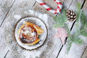 Bratapfel with white snow, Christmas recipe
