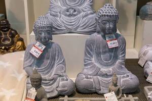 Buddha-Statuen und Buddha-Figuren - IAW Köln 2018
