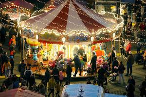 Carousel in Christmas market, night view (Flip 2019)