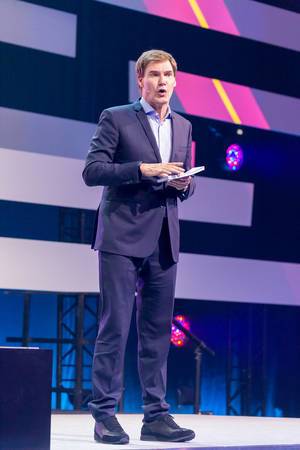 Carsten Maschmeyer, CEO der Maschmeyer Group auf der Bühne der Digital X 2019 in Köln