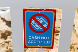 Cash not accepted sign at North Avenue Beach in Chicago