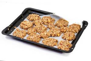 Cereal and Apple cookies baked in the oven (Flip 2019)