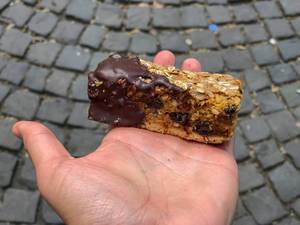 Cereal bar with chocolate and raisins
