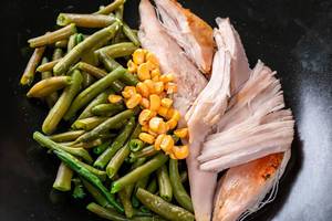 Chicken fillet with asparagus beans and corn