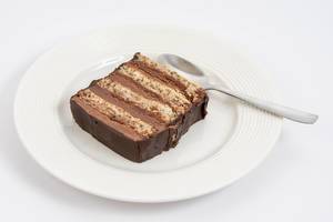 Chocolate-Cake-served-on-the-plate.jpg