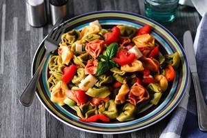 Coloful Tortellini Pasta with Tomatoes