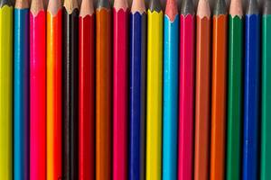 Colored pencils in a row (Flip 2019)