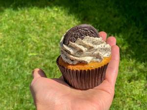 Cupcake mit Doppelkeks von Oreo