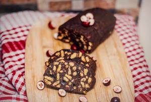 Dark Chocolate Brunette Biscuit Cake
