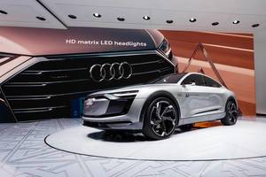 Das Audi - Konzept Elaine präsentiert HD matrix LED Highlights