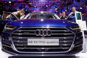 Das Audi Modell A8 55 TFSI Quattro bei der IAA 2017 in Frankfurt am Main