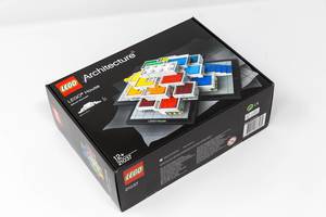 Das exklusive LEGO Architecture LEGO House (21037) Set jetzt auch online angeboten