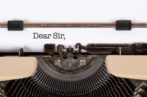 Dear Sir, mit einer alten Schreibmaschine geschrieben