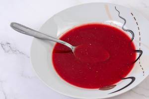 Delicious and healthy Beet Soup (Flip 2019)