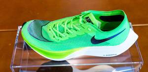 Der Nike ZoomX Vaporfly NEXT% Laufschuh in Electric Green: hohe Geschwindigkeit und leichtes Design