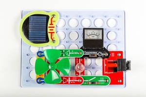 Designer for studying electricity generation with a solar panel and a voltmeter