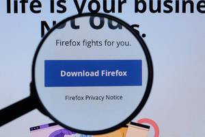 Download Firefox button under magnifying glass