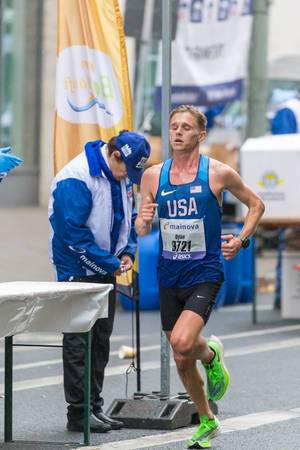 Dylan US Amerikaner beim Frankfurt Marathon landet in den Top 20