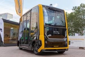 Fahrerloser Straßenverkehr und autonomes Fahren mit dem selbstfahrenden Elektro-Shuttle EasyMile, mit Continental