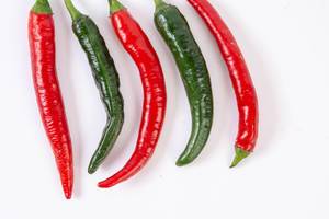 Fresh Chilli Red and Green Hot Peppers (Flip 2019)