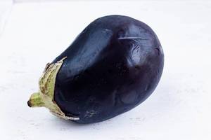 Fresh eggplant / Aubergine