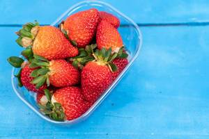 Fresh Raw Strawberries (Flip 2020)
