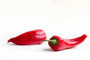 Fresh red peppers / Frische Paprika