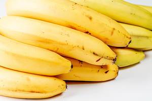 Fresh ripe bananas close up (Flip 2020)