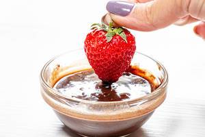 Fresh ripe strawberries with chocolate (Flip 2019)