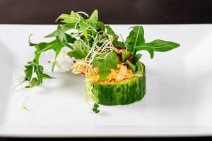 Fresh-roll with snow crab, arugula, cucumber and micro greenery (Flip 2019)