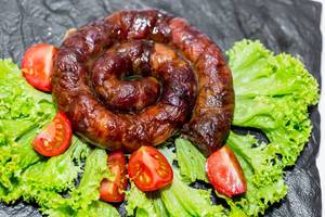 Fresh sausage with vegetables