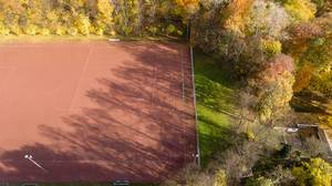Fußballspielplatz in Buchheim, Köln - Luftbildaufnahme