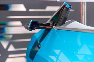 Futuristisches Fahrzeugdesign: Audi e-tron virtueller Außenspiegel