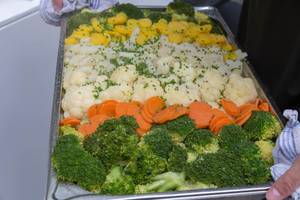 Gedünstetes Gemüse - Broccoli, Mören und Blumenkohl