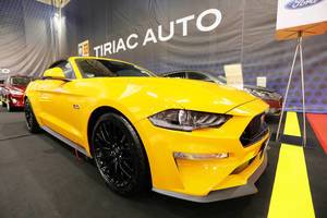 Gelbes Ford Mustang GT 5 beim Bukarest Auto Show