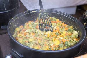 Gemüsepfanne: Karotten, Brechbohnen, Brokkoli