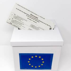 German ballot paper for absentee voters of the European Parliament elections 2019, symbolically in a voting box