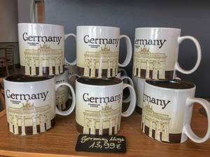 Germany Mugs - Deutschlandtassen- als Souvenir aus einem deutschen Starbucks Coffee Shop, mit dem Abbild des Brandenburger Tors