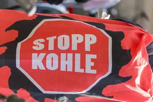 Global climate strike: Stopp Kohle / stop coal to achieve the needed emissions reductions