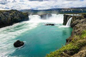 Godafoss – Magnificent waterfall in Iceland / Godafoss - Herrlicher Wasserfall in Island