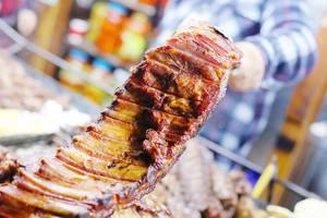 Grilled pork ribs at Christmas fair (Flip 2019)
