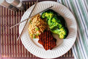 grilled tofu with rice and brokkoli