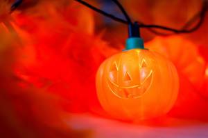 Halloween: Pumpkin Light close-up