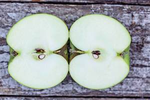 halves of green Apple