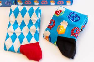 Happy Socks Bavaria Edition in bayrischen Nationalfarben, Brezeln und Bier