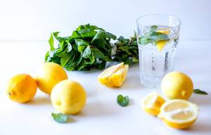 Healthy Lemon Mint Drink