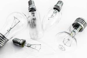Incandescent and energy-saving lamps