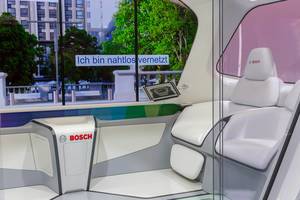 Innenraum des Bosch IoT Shuttle: Autonomes Fahren im fahrerloser Bus